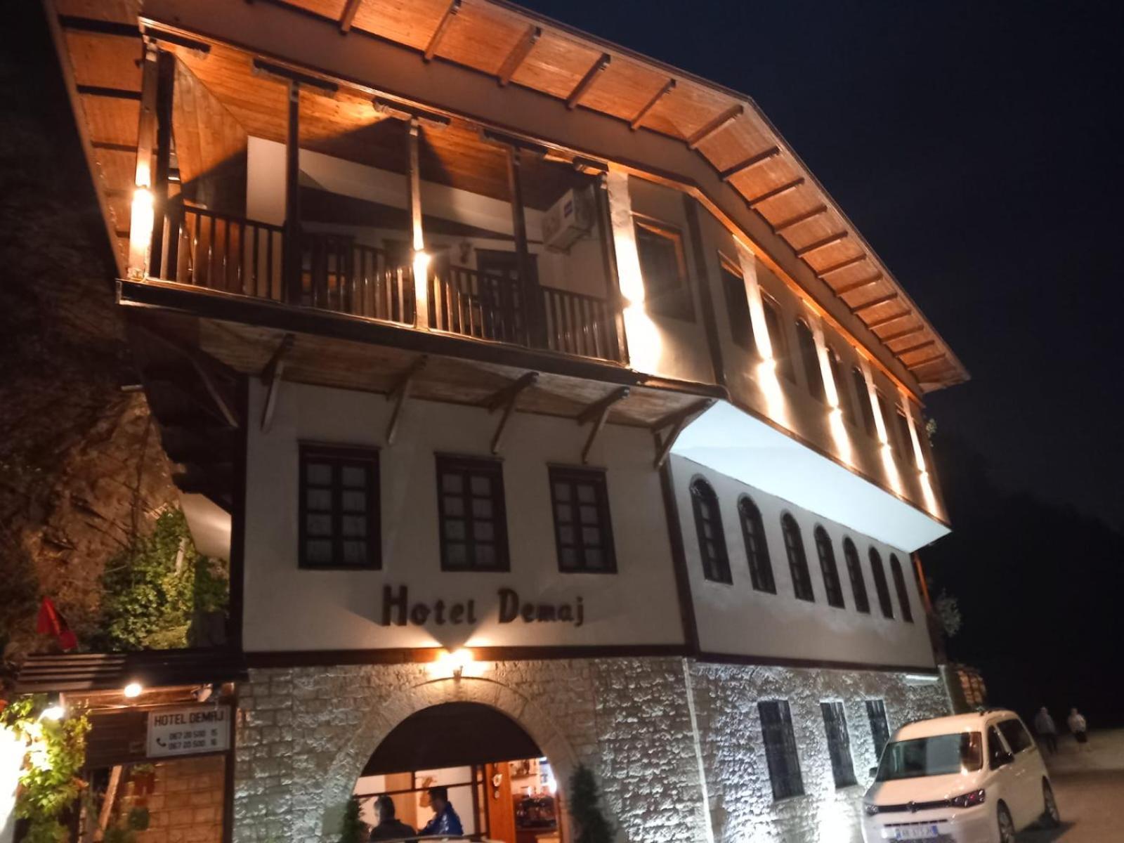 Hotel Demaj Berat Exterior photo