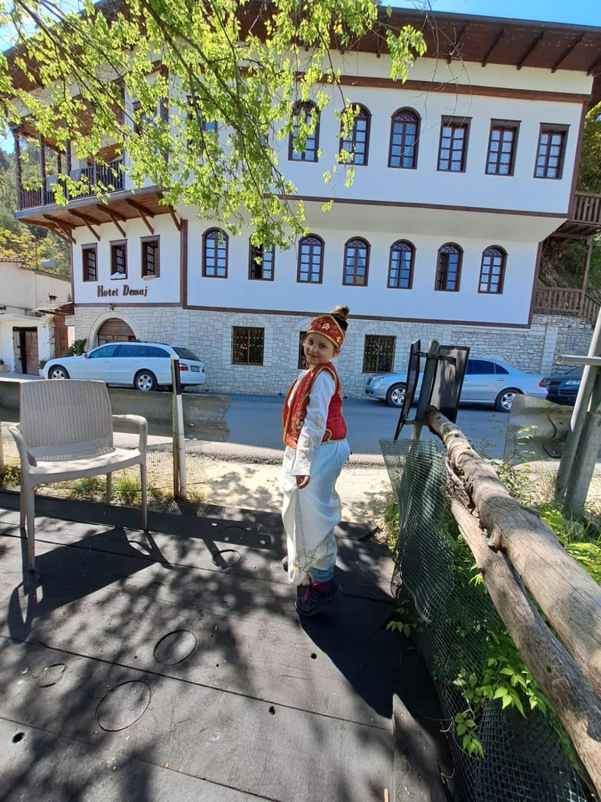 Hotel Demaj Berat Exterior photo