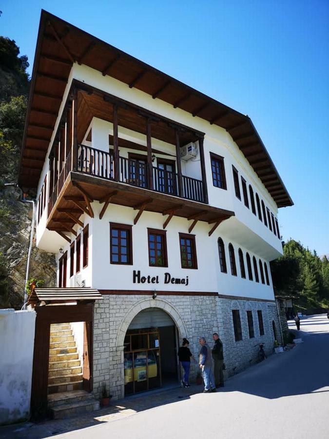 Hotel Demaj Berat Exterior photo
