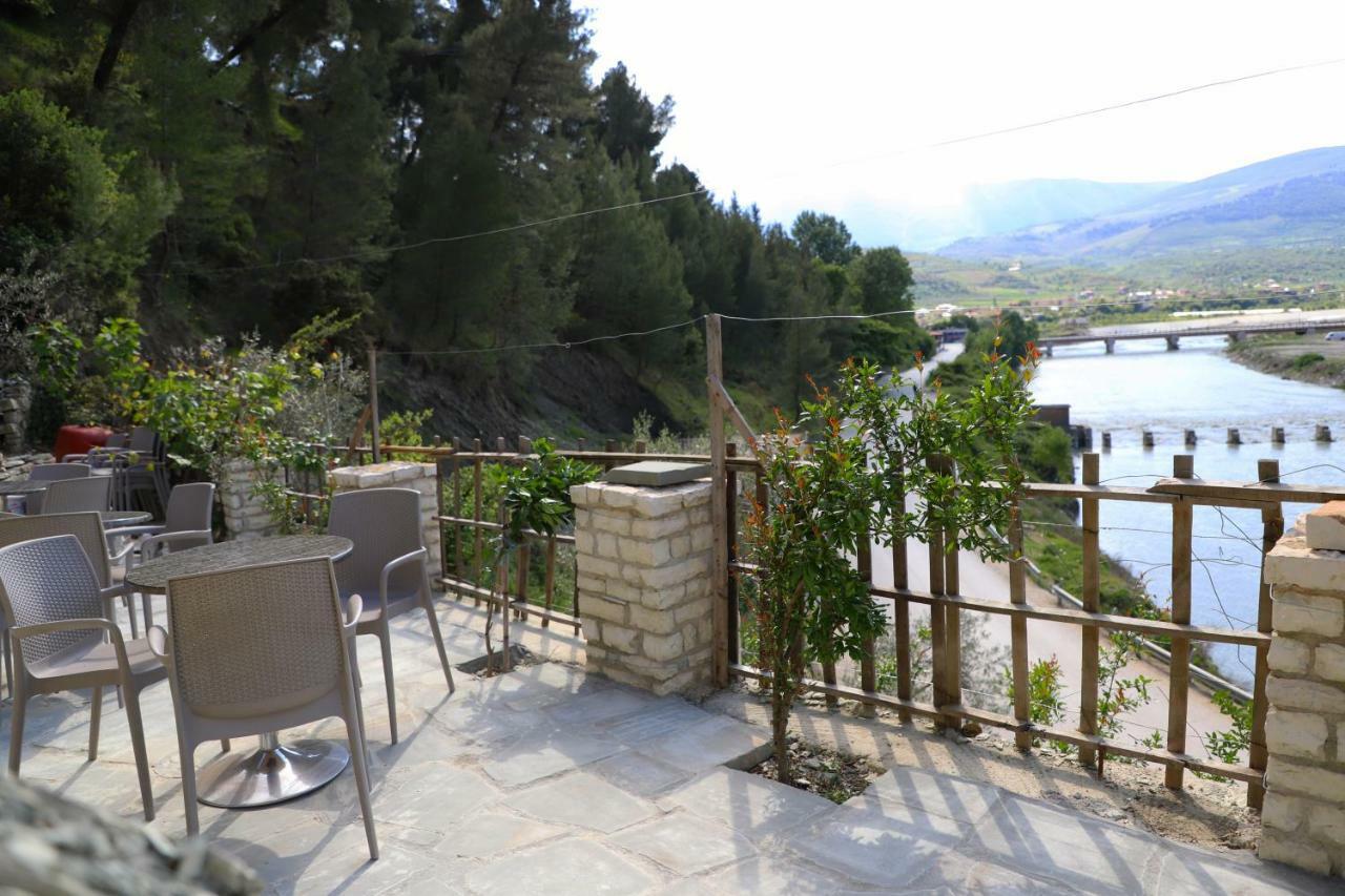 Hotel Demaj Berat Exterior photo