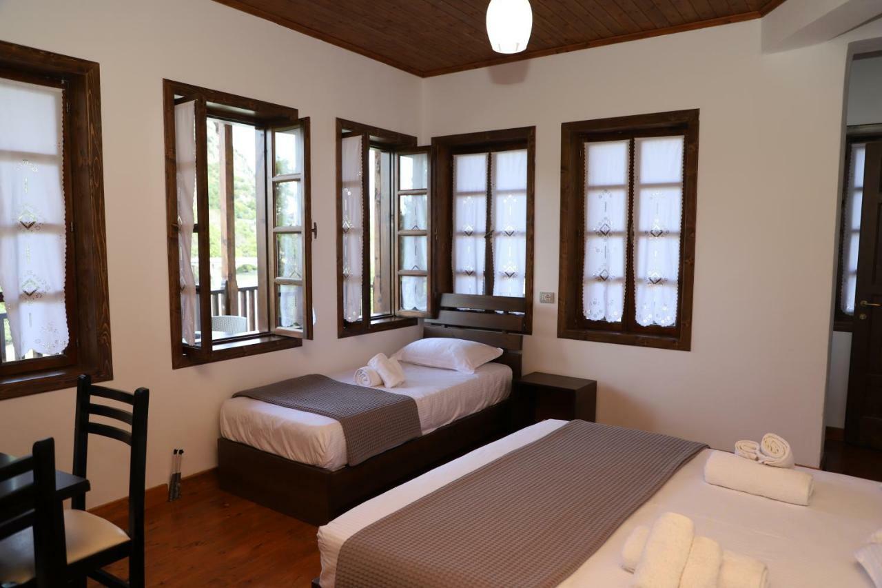 Hotel Demaj Berat Exterior photo