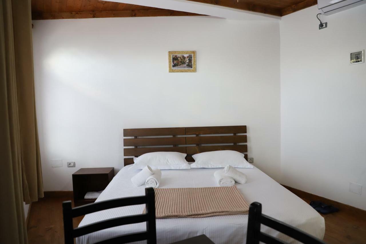 Hotel Demaj Berat Exterior photo