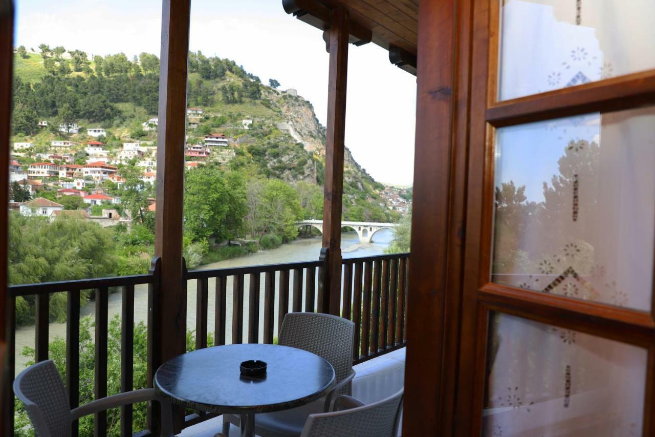 Hotel Demaj Berat Exterior photo