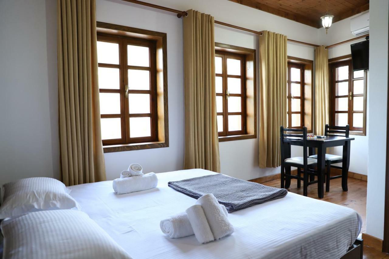Hotel Demaj Berat Exterior photo